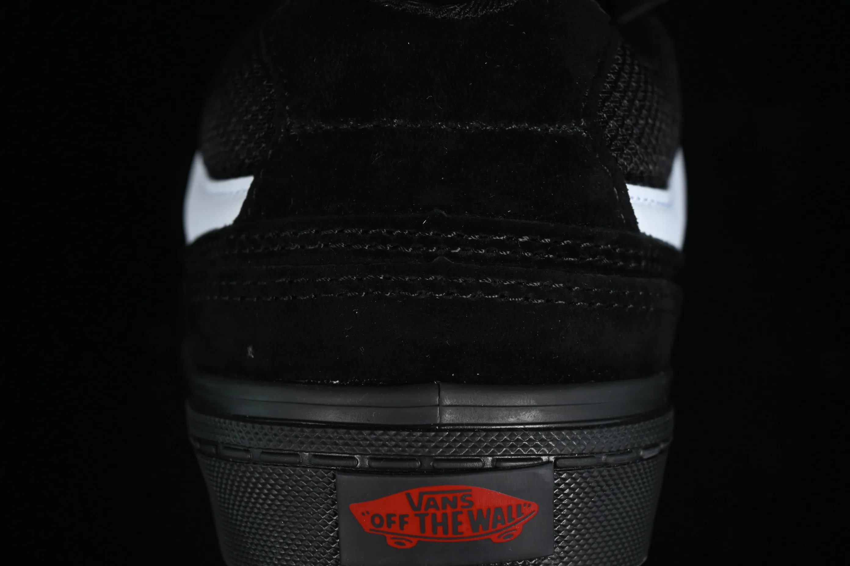 All categories Vans Vans series Vans Low Vans low-top Vans Caldrone Vans official Black Warrior American retro casual skateboard shoes VN0007P9BA2